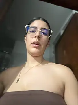 Snapshot of _Niah_ chatting on November 30, 2025, 1:39 am Niah online show from November 30, 2025, 1:39 am