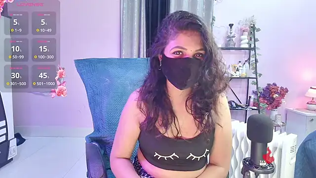 Snapshot of Naughty_nightz chatting on December 16, 2025, 7:40 pm Naughty nightz online show from December 16, 2025, 7:40 pm