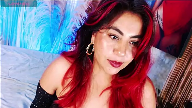 gatuwildhott online show from April 9, 2026, 9:43 pm