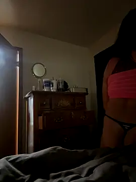 Snapshot of MsChanelJC22 chatting on October 5, 2025, 1:24 pm MsChanelJC22 online show from October 5, 2025, 1:24 pm