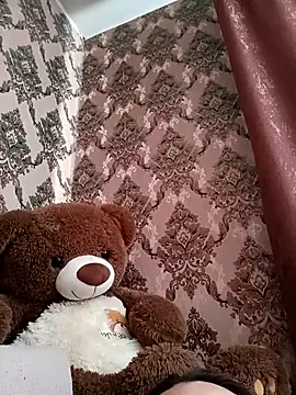 Snapshot of LeilaSaint chatting on November 18, 2025, 7:33 am LeilaSaint online show from November 18, 2025, 7:33 am