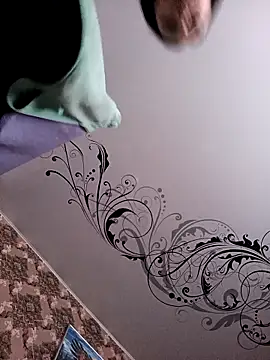 Snapshot of LeilaSaint chatting on November 11, 2025, 6:52 am LeilaSaint online show from November 11, 2025, 6:52 am