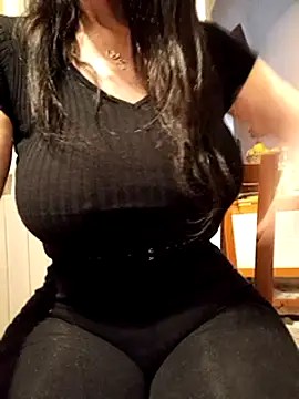 eva750 online show from March 19, 2025, 5:17 pm