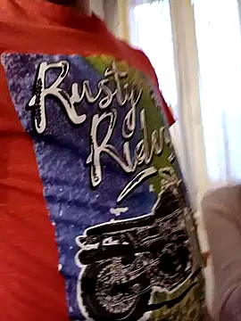 eva750 online show from April 25, 2026, 5:32 pm