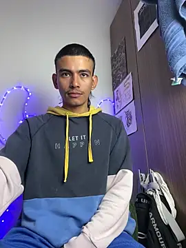 Snapshot of sorry-mom69 chatting on December 14, 2025, 12:22 pm sorry-mom69 online show from December 14, 2025, 12:22 pm