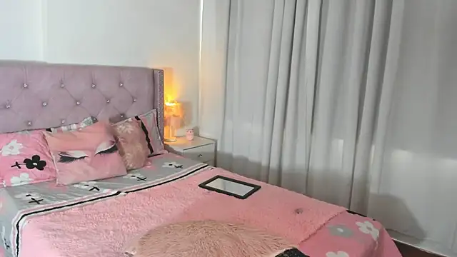 destinysweet21 online show from February 25, 2026, 3:12 pm