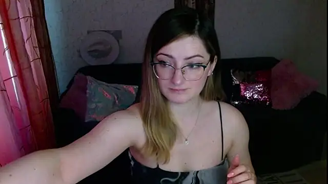 Snapshot of Arielsssplash chatting on June 8, 2026, 5:30 am Arielsssplash online show from June 8, 2026, 5:30 am