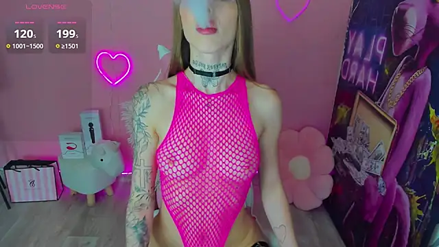 Snapshot of ArielSpell chatting on November 15, 2025, 9:02 am ArielSpell online show from November 15, 2025, 9:02 am