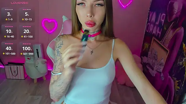 Snapshot of ArielSpell chatting on October 27, 2025, 11:16 pm ArielSpell online show from October 27, 2025, 11:16 pm