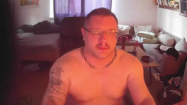 tiltusmaximusv online show from March 5, 2026, 10:23 am