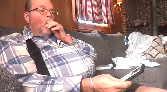 mrwizard4570 online show from December 23, 2024, 7:41 pm