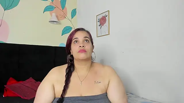 Alondra zaaens online show from April 12, 2026, 3:15 pm