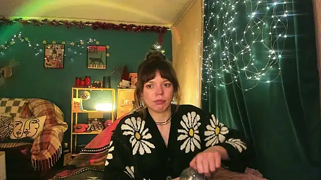 ClancyMorissey online show from December 16, 2025, 6:56 pm