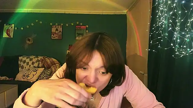 ClancyMorissey online show from May 19, 2026, 6:04 pm