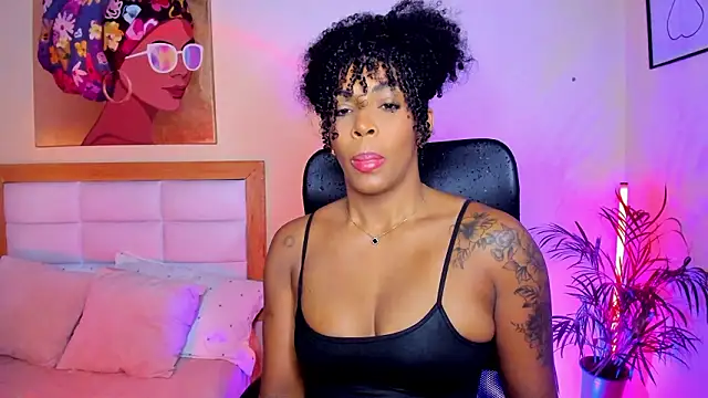 Snapshot of AitanaBrown_ chatting on March 1, 2026, 2:28 pm AitanaBrown online show from March 1, 2026, 2:28 pm