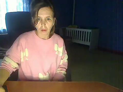 loveis007 online show from November 10, 2025, 9:03 am