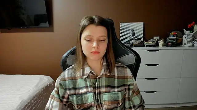 SoniNesti online show from March 12, 2026, 2:32 pm