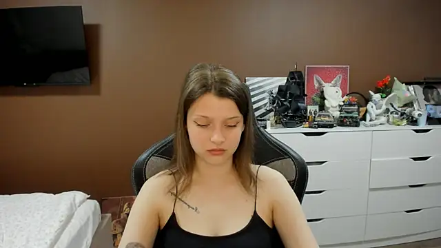 SoniNesti online show from May 22, 2026, 2:37 pm