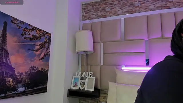 ShaniaBrownn online show from February 10, 2026, 7:46 pm