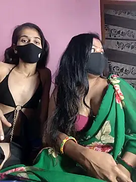 cutee  crazy online show from December 2, 2025, 1:24 pm