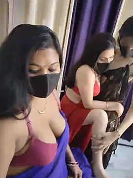 Snapshot of cutee__crazy chatting on June 16, 2026, 2:17 pm cutee crazy online show from June 16, 2026, 2:17 pm
