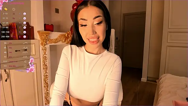 Snapshot of Sury_01 chatting on February 21, 2025, 1:44 pm Sury 01 online show from February 21, 2025, 1:44 pm