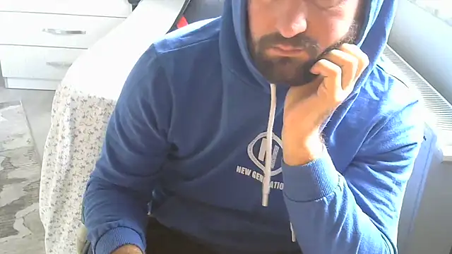 Snapshot of crazybaby5461 chatting on December 1, 2025, 11:33 am crazybaby5461 online show from December 1, 2025, 11:33 am