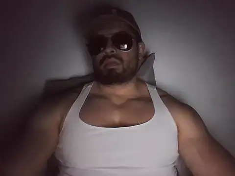 marcus002001 online show from March 30, 2026, 3:52 am