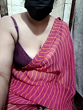 Snapshot of sangeetha4bide chatting on November 8, 2025, 1:14 pm sangeetha4bide online show from November 8, 2025, 1:14 pm