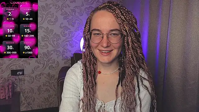 AgnesGraham online show from April 10, 2026, 9:33 pm