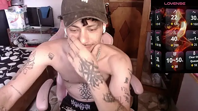 Apolo S online show from April 21, 2026, 6:03 pm