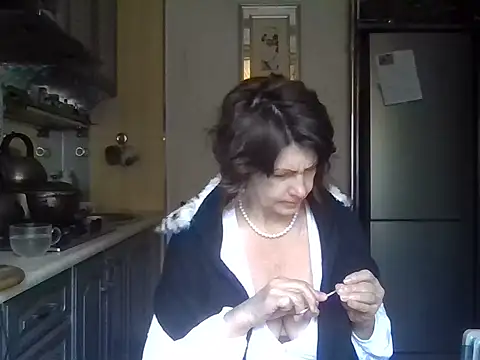 Baby-Matilda online show from October 28, 2025, 9:52 am