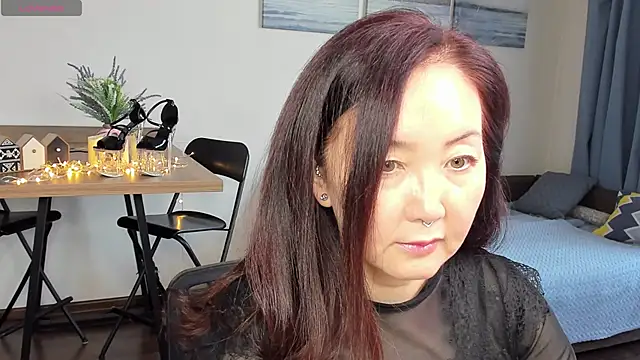 AvroraSakura online show from February 15, 2026, 10:25 am