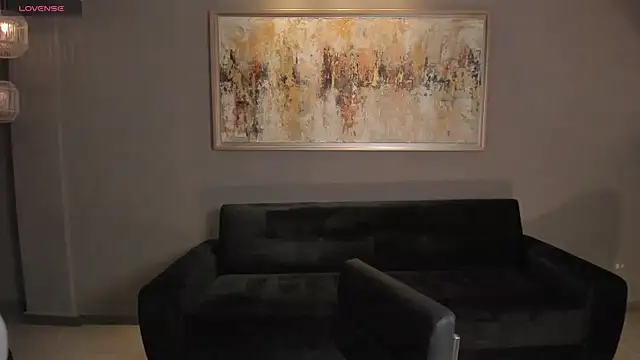 ToriCrossX online show from November 6, 2025, 1:42 am