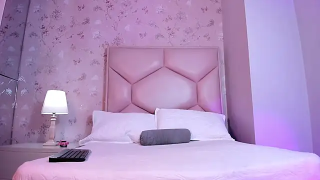 Snapshot of ambar_sullivan chatting on December 4, 2025, 11:42 am ambar sullivan online show from December 4, 2025, 11:42 am