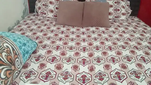 Snapshot of yoursnishaa chatting on March 9, 2025, 7:34 am yoursnishaa online show from March 9, 2025, 7:34 am