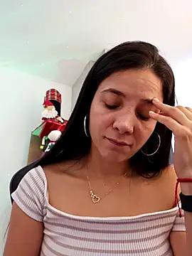 miaeyes online show from December 16, 2024, 3:00 pm