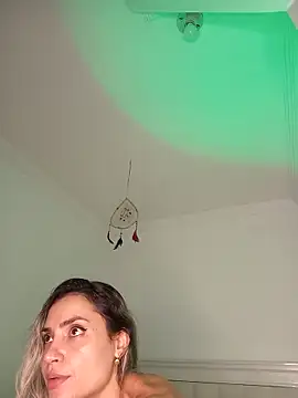 ASHLEY BLAIR online show from April 5, 2026, 11:00 pm