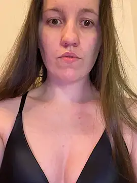 Snapshot of Nicole-Ray chatting on January 10, 2025, 7:11 pm Nicole-Ray online show from January 10, 2025, 7:11 pm