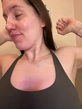 Snapshot of Nicole-Ray chatting on January 12, 2025, 11:50 am Nicole-Ray online show from January 12, 2025, 11:50 am