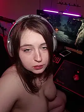 Yammy Yumi online show from June 6, 2026, 4:07 am