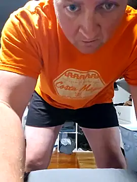 Snapshot of taurada76 chatting on November 27, 2025, 2:28 pm taurada76 online show from November 27, 2025, 2:28 pm