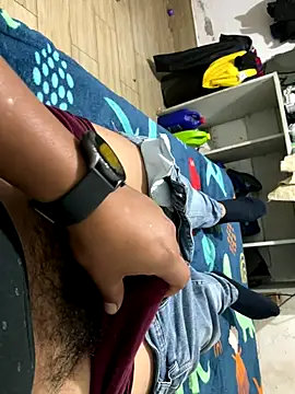 elvis0966 online show from October 8, 2025, 4:36 am