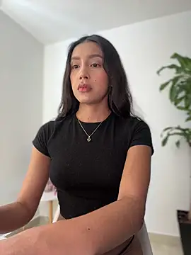 Snapshot of SelenaStone chatting on January 18, 2026, 7:39 pm SelenaStone online show from January 18, 2026, 7:39 pm