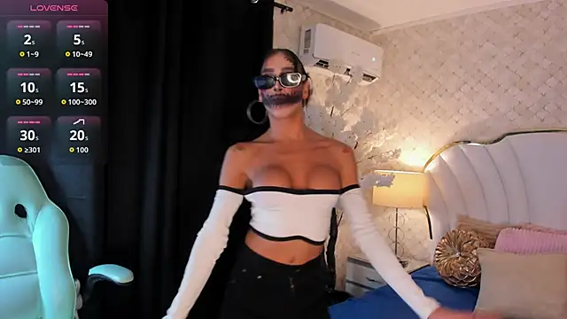 KatalinaMillan online show from November 1, 2025, 3:13 am