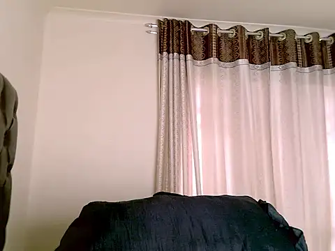 Snapshot of eroticbeauty37 chatting on March 29, 2026, 10:28 am eroticbeauty37 online show from March 29, 2026, 10:28 am