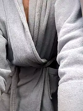 geilehure26 online show from December 22, 2024, 9:00 am