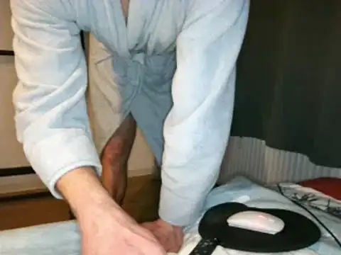 geilehure26 online show from March 4, 2025, 10:49 pm