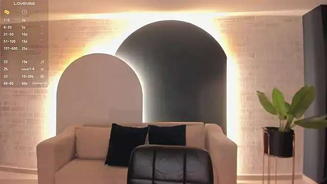 Snapshot of LilaWest chatting on September 15, 2025, 11:54 am LilaWest online show from September 15, 2025, 11:54 am