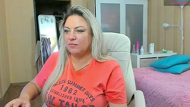 Snapshot of PamHardFuck chatting on September 27, 2025, 7:09 pm PamHardFuck online show from September 27, 2025, 7:09 pm